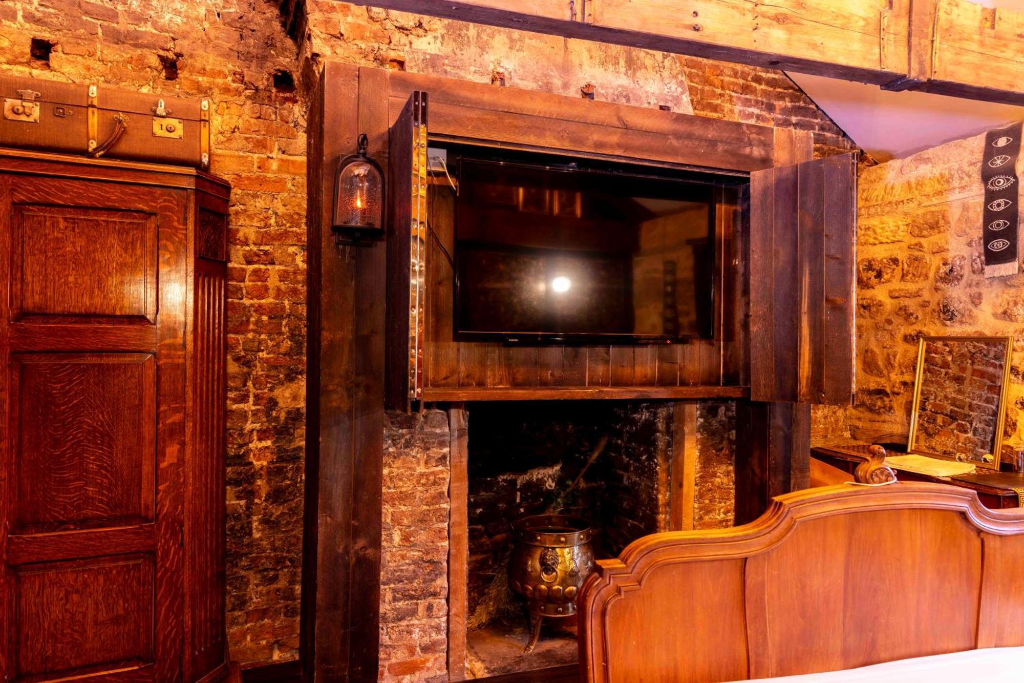 The Dirty Bottles Hotel Alnwick Exterior foto